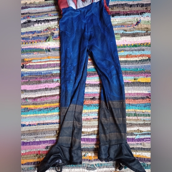 Captain America costume - Picture 2 of 3